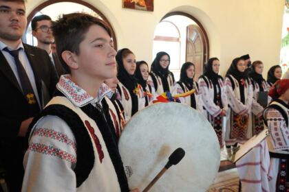 Colindători la Centrul Eparhial al Arhiepiscopiei Dunării de Jos – fotografia 12