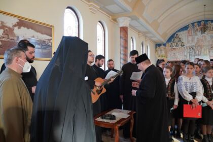 Colindători la Centrul Eparhial al Arhiepiscopiei Dunării de Jos – fotografia 14