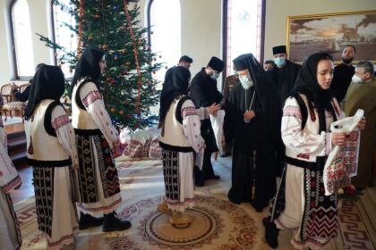 Colindători la Centrul Eparhial al Arhiepiscopiei Dunării de Jos – fotografia 27