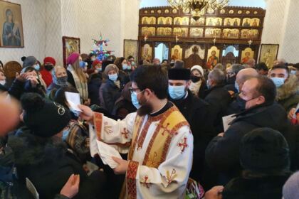 Ierarhul Dunării de Jos a trimis daruri la Centrul Medico-Social din localitatea Pechea, judeţul Galaţi – fotografia 7