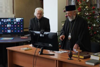 Elevii seminarişti gălăţeni l-au omagiat astăzi pe poetul naţional Mihai Eminescu – fotografia 20