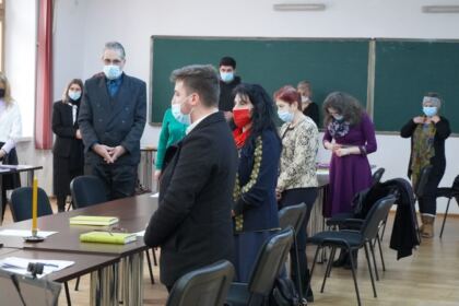 Simpozion studenţesc la Galaţi dedicat Sfinţilor Trei Ierarhi – fotografia 10