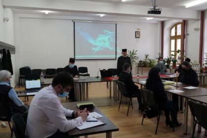 Simpozion studenţesc la Galaţi dedicat Sfinţilor Trei Ierarhi – fotografia 18