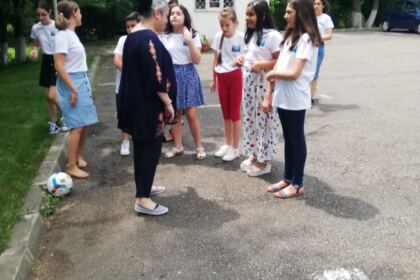 Activităţi de vară pentru copii la Așezământul Social-Filantropic ,,Sfântul Pantelimon“ – Lacu Sărat – fotografia 1