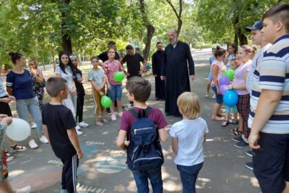 Activităţi de vară pentru copiii din trei parohii brăilene – fotografia 10