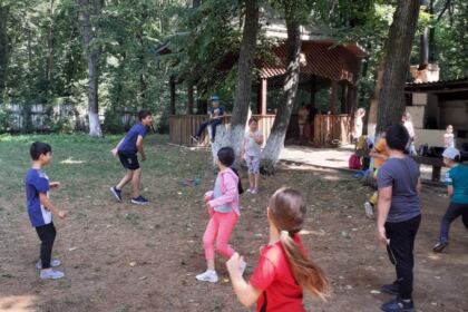 Tabără de vară pentru 25 de copii din cadrul Asociației „Sfântul Vasile cel Mare“ din Galați – fotografia 11