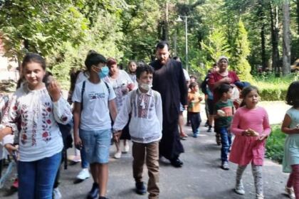 Tabără de vară pentru copiii din localitatea Șuțești – fotografia 1