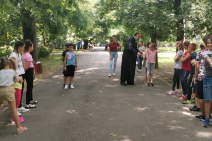 Bucurii pentru copiii din Parohia Mohreanu – fotografia 11