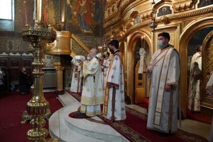 Slujire arhierească şi daruri pentru persoanele cu deficienţă de vedere în Arhiepiscopia Dunării de Jos – fotografia 16
