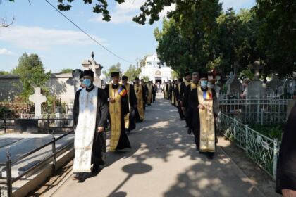 Ziua Eroilor în Arhiepiscopia Dunării de Jos – fotografia 1