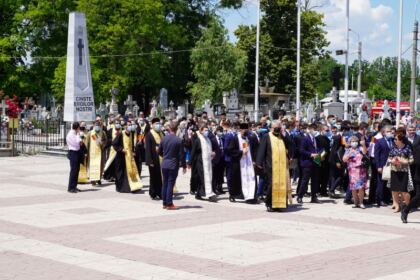Ziua Eroilor în Arhiepiscopia Dunării de Jos – fotografia 38
