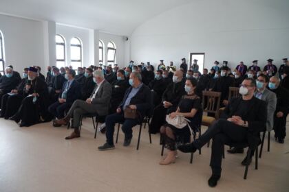 Cursul festiv al studenţilor şi masteranzilor teologi gălăţeni – fotografia 1