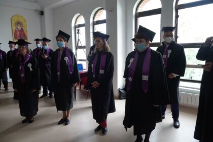 Cursul festiv al studenţilor şi masteranzilor teologi gălăţeni – fotografia 11