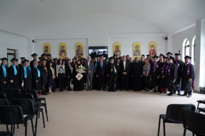 Cursul festiv al studenţilor şi masteranzilor teologi gălăţeni – fotografia 25