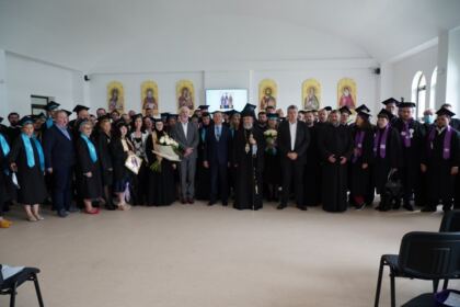 Cursul festiv al studenţilor şi masteranzilor teologi gălăţeni – fotografia 26