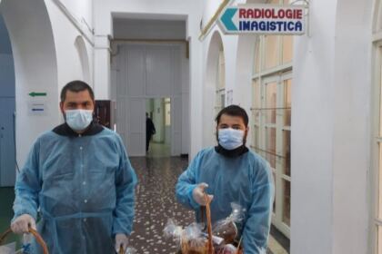 Daruri pascale oferite cadrelor medicale – fotografia 7