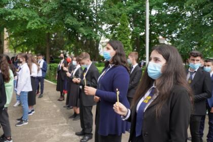 Elevii Seminarului Teologic „Sfântul Andrei“ din Galaţi au început cursurile în format fizic – fotografia 34