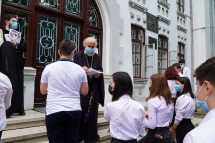 Elevii Seminarului Teologic „Sfântul Andrei“ din Galaţi au început cursurile în format fizic – fotografia 44