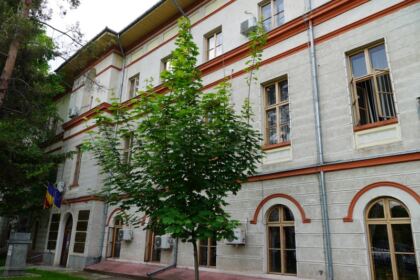 Sesiune de Comunicări Ştiinţifice în Arhiepiscopia Dunării de Jos – fotografia 1
