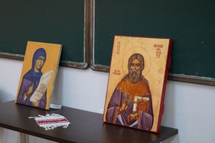 Sesiune de Comunicări Ştiinţifice în Arhiepiscopia Dunării de Jos – fotografia 4
