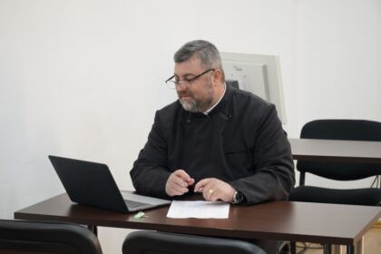 Sesiune de Comunicări Ştiinţifice în Arhiepiscopia Dunării de Jos – fotografia 10