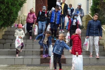 Daruri pentru copiii din Insula Mare a Brăilei – fotografia 7