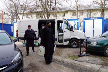 Arhiepiscopia Dunării de Jos sprijină în continuare unităţile medicale – fotografia 10