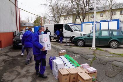Arhiepiscopia Dunării de Jos sprijină în continuare unităţile medicale – fotografia 13