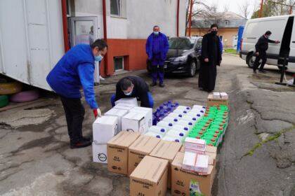 Arhiepiscopia Dunării de Jos sprijină în continuare unităţile medicale – fotografia 14