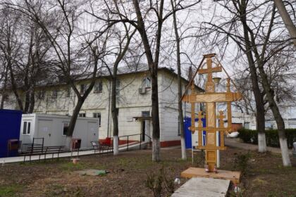 Arhiepiscopia Dunării de Jos sprijină în continuare unităţile medicale – fotografia 19