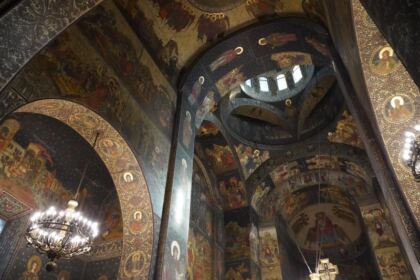 Slujire arhierească şi ajutoare oferite semenilor nevoiaşi în Arhiepiscopia Dunării de Jos la Duminica Înfricoşătoarei Judecăţi – fotografia 3