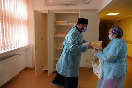 Daruri de sărbătoarea Bunei Vestiri oferite Spitalul de Obstetrică şi Ginecologie din Brăila – fotografia 30