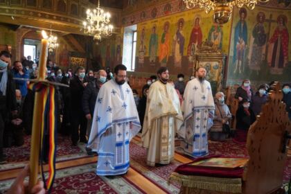 Daruri pentru Maternitatea „Buna Vestire“ din Galați și pentru vârstnicii nevoiaşi – fotografia 11