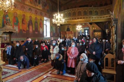 Daruri pentru Maternitatea „Buna Vestire“ din Galați și pentru vârstnicii nevoiaşi – fotografia 18