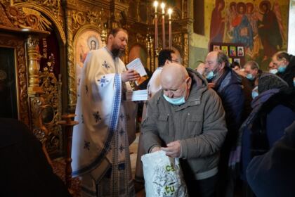 Daruri pentru Maternitatea „Buna Vestire“ din Galați și pentru vârstnicii nevoiaşi – fotografia 27