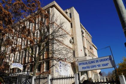 Liturghie şi filantropie la biserica „Sf. Mina“ din Galaţi – fotografia 60