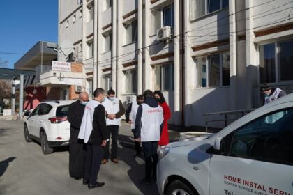 Liturghie şi filantropie la biserica „Sf. Mina“ din Galaţi – fotografia 62