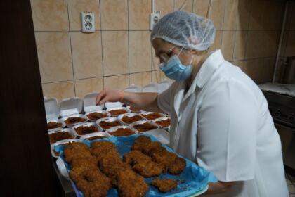 Daruri oferite de Centrul social „Sfântul Vasile cel Mare“ din Brăila – fotografia 5