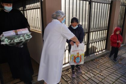 Daruri oferite de Centrul social „Sfântul Vasile cel Mare“ din Brăila – fotografia 23