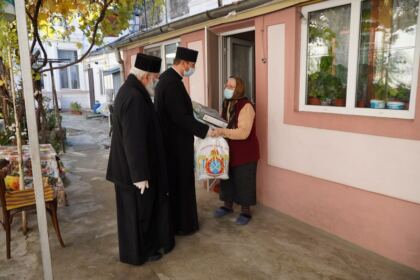 Daruri oferite de Centrul social „Sfântul Vasile cel Mare“ din Brăila – fotografia 25