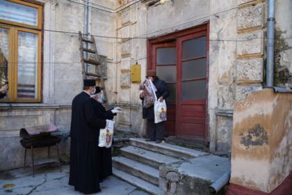 Daruri oferite de Centrul social „Sfântul Vasile cel Mare“ din Brăila – fotografia 27