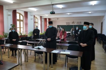 Sesiune de comunicări ştiinţifice în cadrul sărbătorilor Sfântului Apostol Andrei la Galaţi – fotografia 3