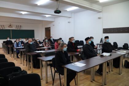 Sesiune de comunicări ştiinţifice în cadrul sărbătorilor Sfântului Apostol Andrei la Galaţi – fotografia 10