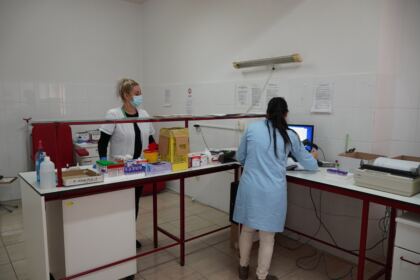 În Arhiepiscopia Dunării de Jos continuă campania de donare de sânge – fotografia 8