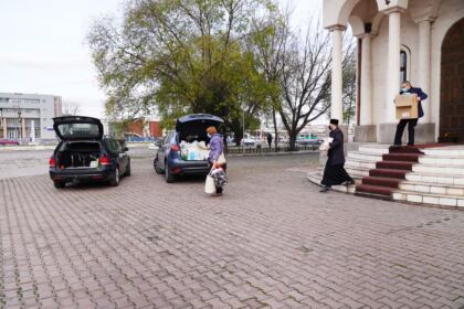 Activităţi social-filantropice îndreptate către semenii aflaţi în dificultate – fotografia 8