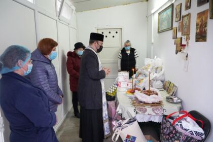 Activităţi social-filantropice îndreptate către semenii aflaţi în dificultate – fotografia 16