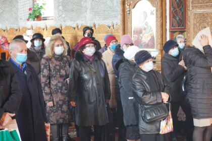 Parohia „Sf. Stelian“ din Galaţi și-a sărbătorit ocrotitorul spiritual – fotografia 16