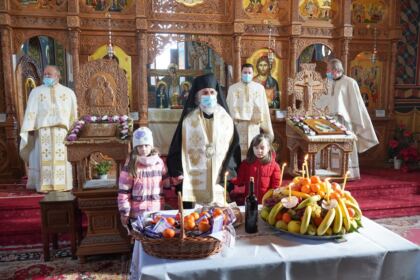 Parohia „Sf. Stelian“ din Galaţi și-a sărbătorit ocrotitorul spiritual – fotografia 25