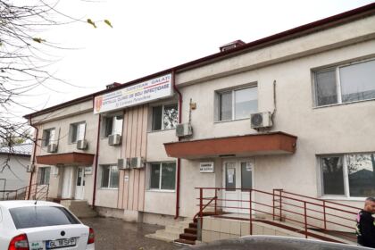 Arhiepiscopia Dunării de Jos sprijină în continuare unităţile medicale – fotografia 4