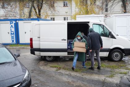 Arhiepiscopia Dunării de Jos sprijină în continuare unităţile medicale – fotografia 7